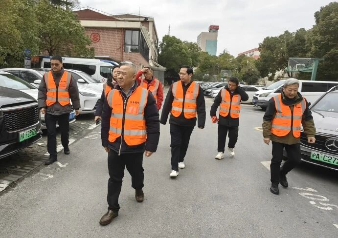 8e647464c70bb4c949391d84b1ef2508